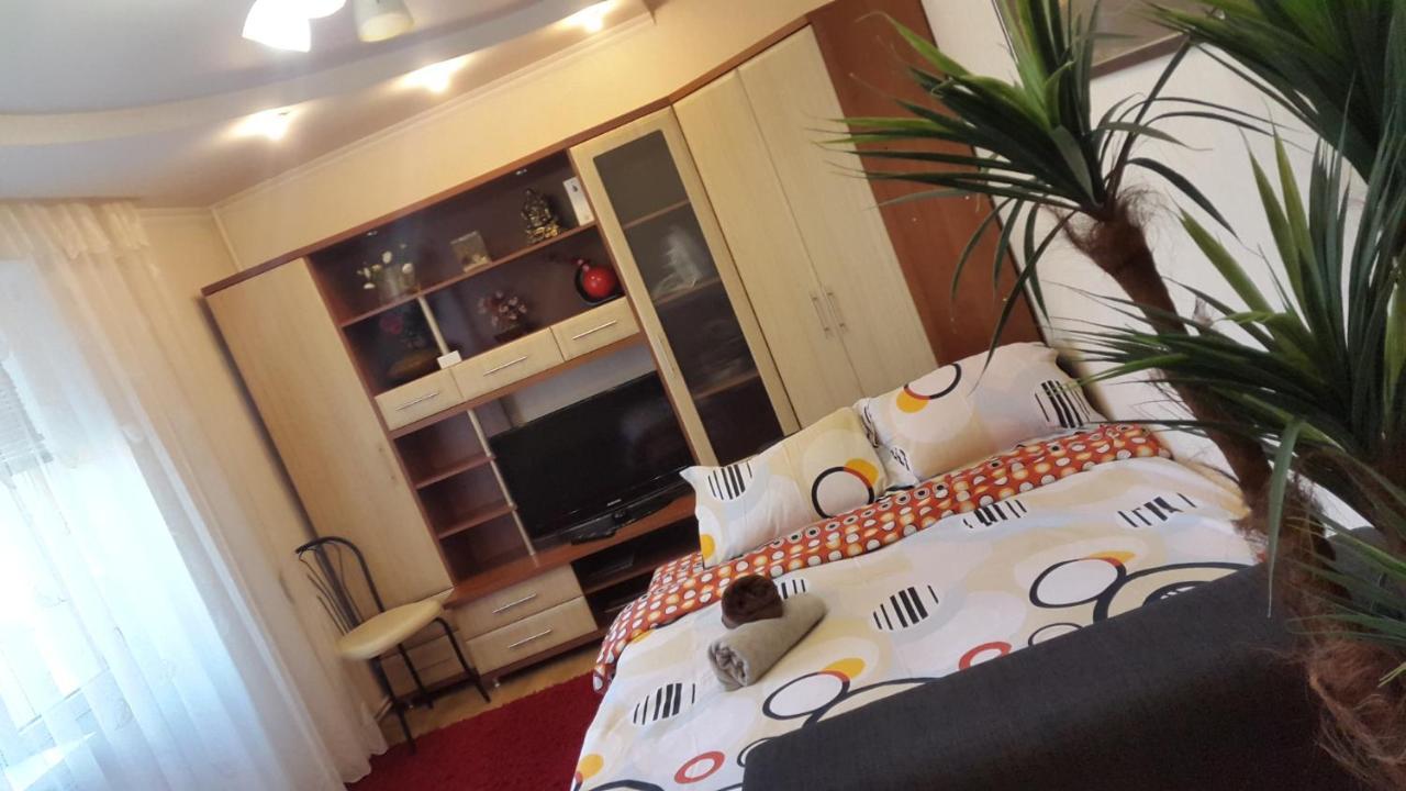 Topilche Apartment 捷尔诺波尔 外观 照片